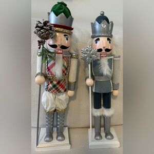 PIER 1 Christmas Nutcrackers, Set of 2
